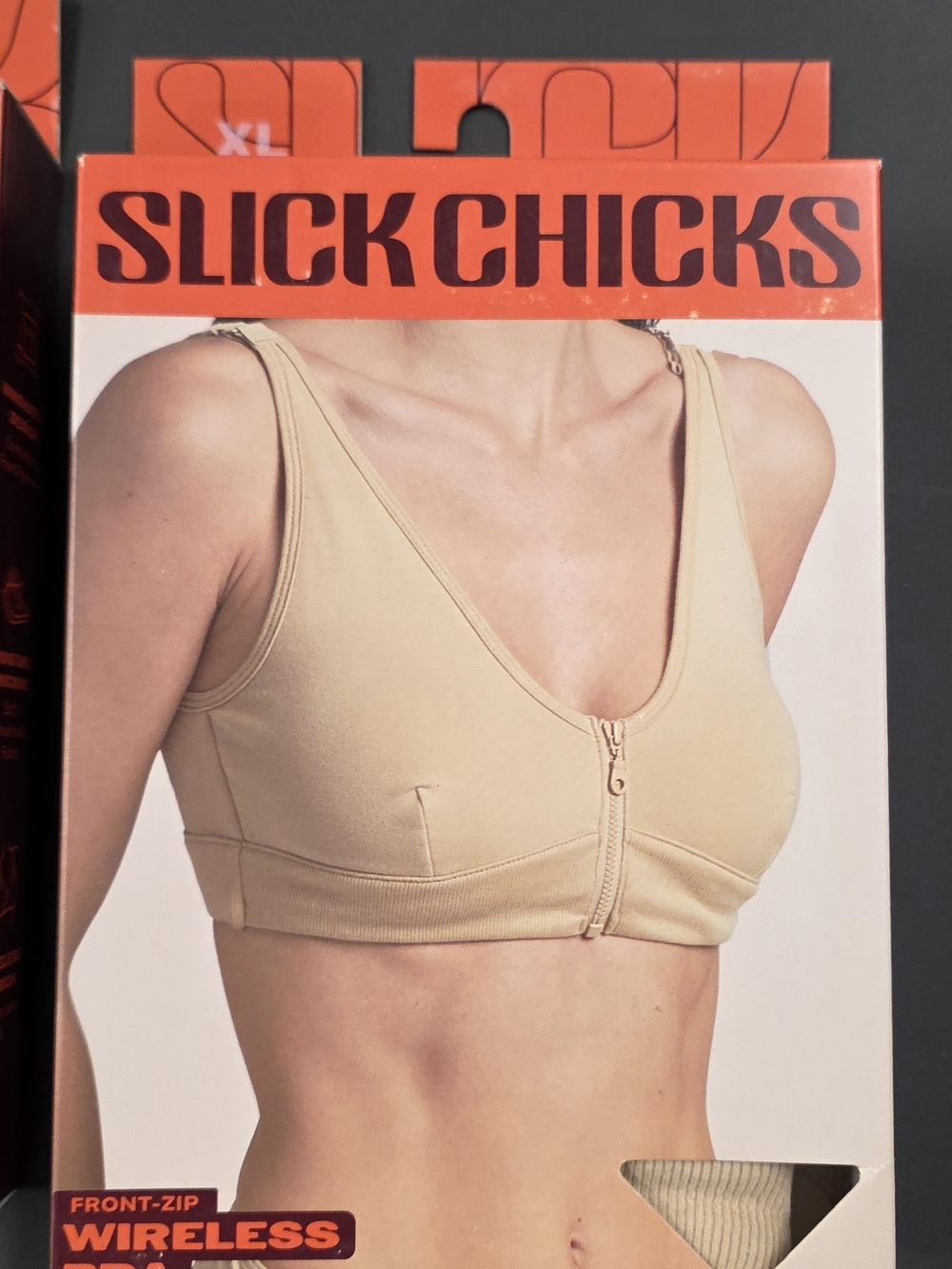 Slick Chicks Front-Zip Wireless Bra — Nude